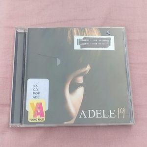 4/$15 🌻 Adele 19 Music CD
